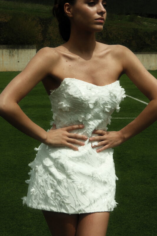 Convertible strapless lace wedding dress, ball gown and mini dress in one, The Enigma Photo 04