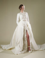 Vintage Lace and Chiffon Wedding Gown Galogrea The Royal Legacy Photo 1