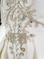 Vintage Lace and Chiffon Wedding Gown Galogrea The Royal Legacy Photo 3