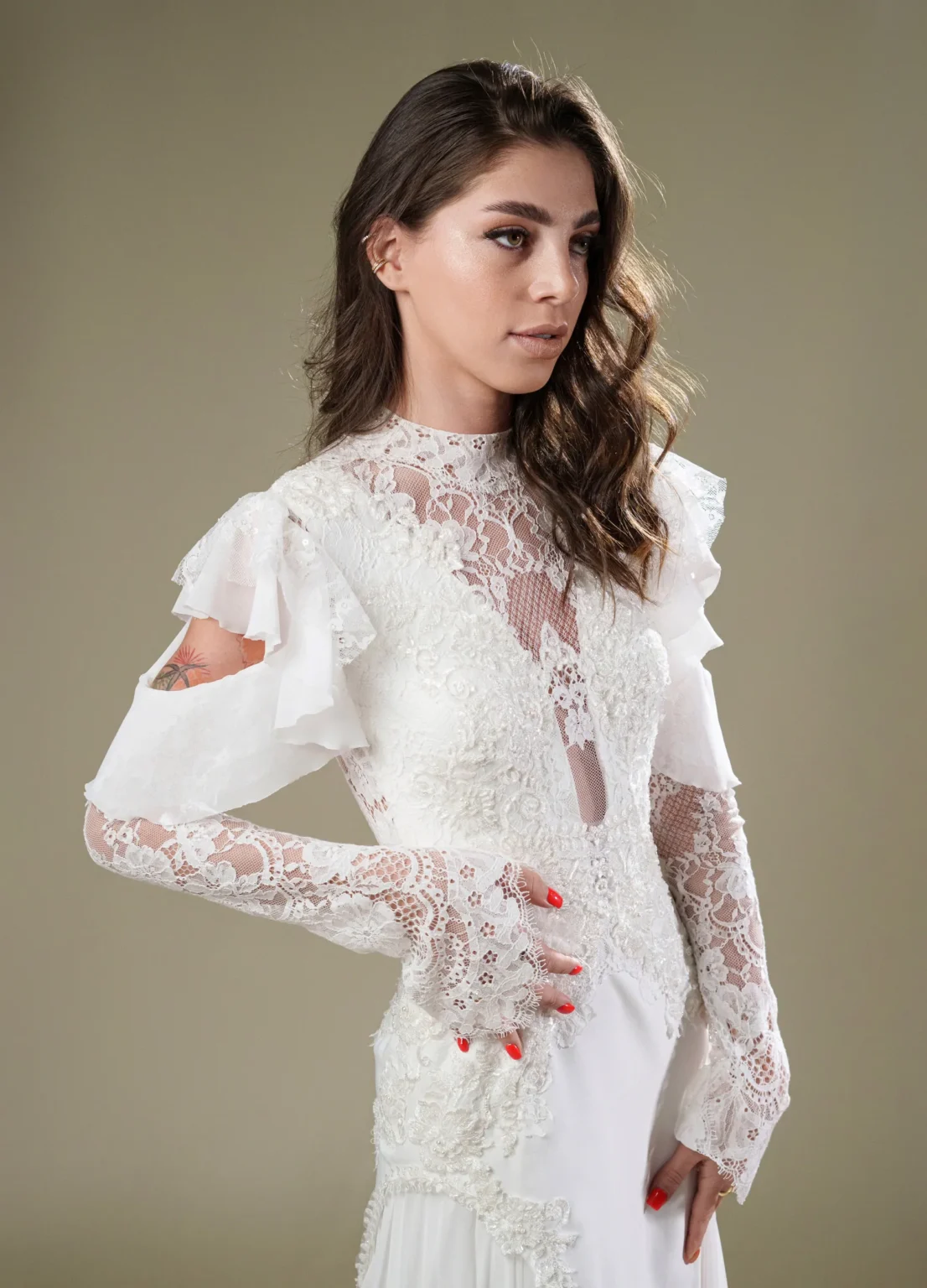 Rent long sleeve wedding dress